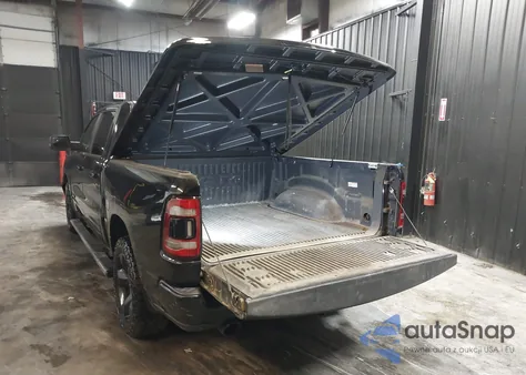 2019 Ram 1500 Big Horn/Lone Star 4X4 5'7 Box z USA, uszkodzony, nr VIN 1C6SRFFT5KN520999